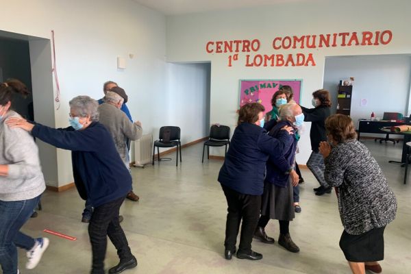 centro-comunitario-1-lombada862E7648-7D04-59DB-A52D-DF7C2F1FC785.jpg